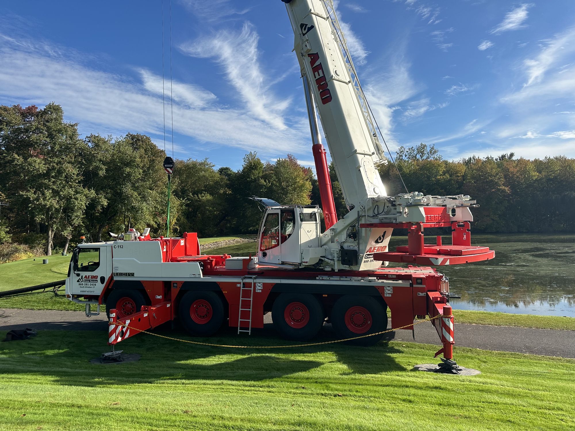Aero Crane Service equipment on jobsite