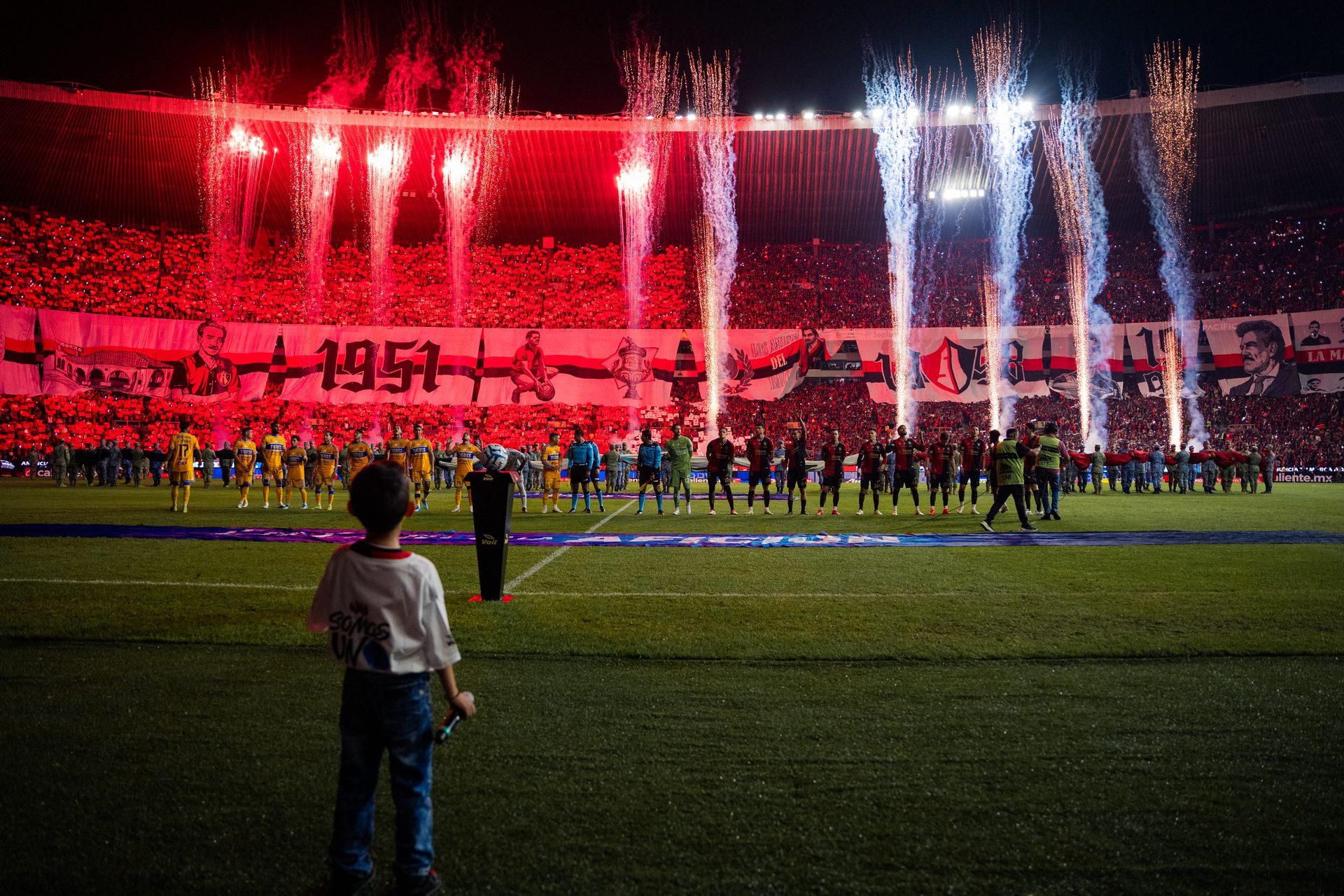 La noche que honró 110 años de amor por estos colores