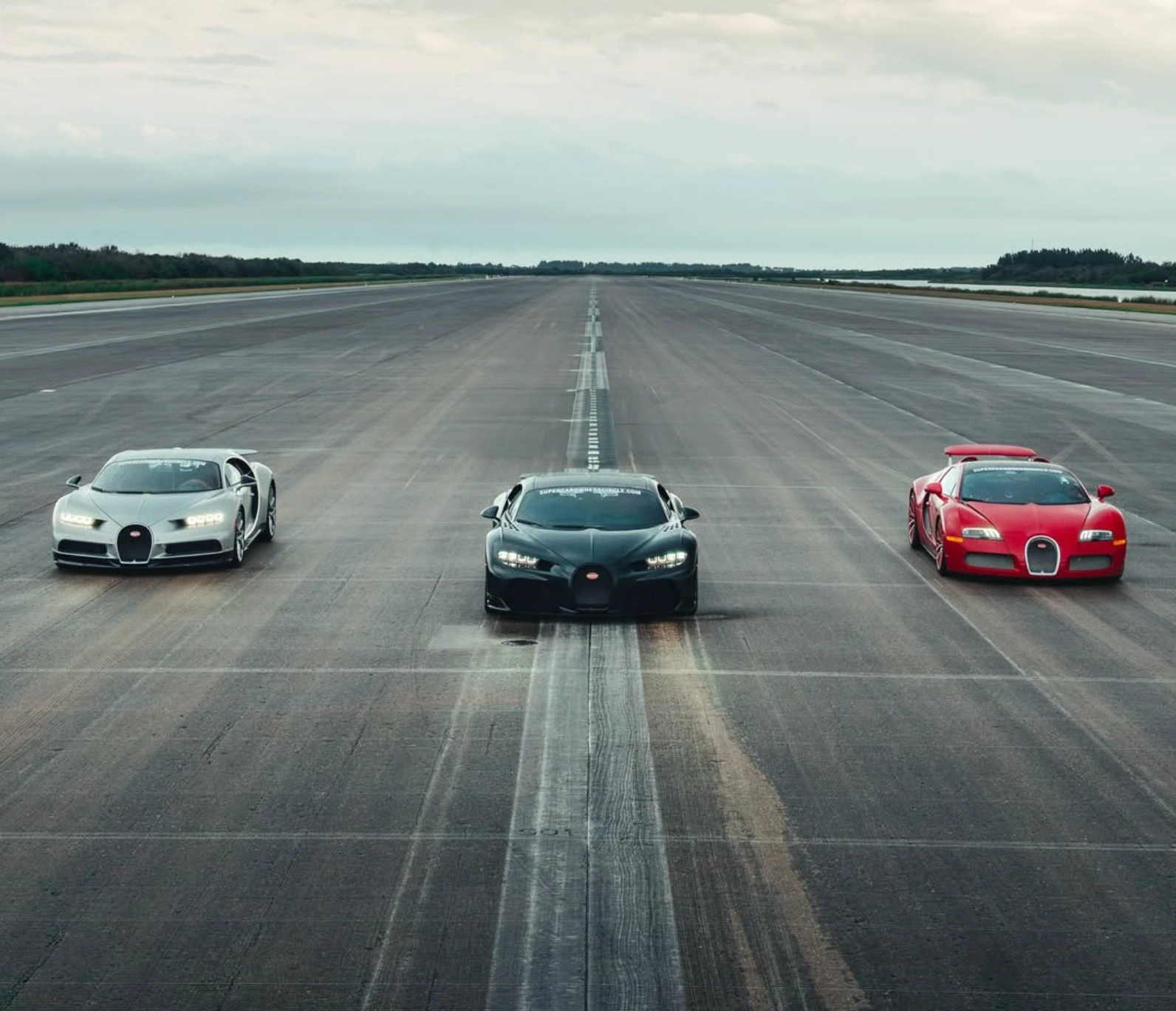 Bugatti cars racing