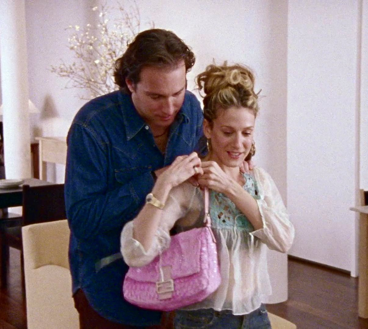 baguette carrie bradshaw sex and the city