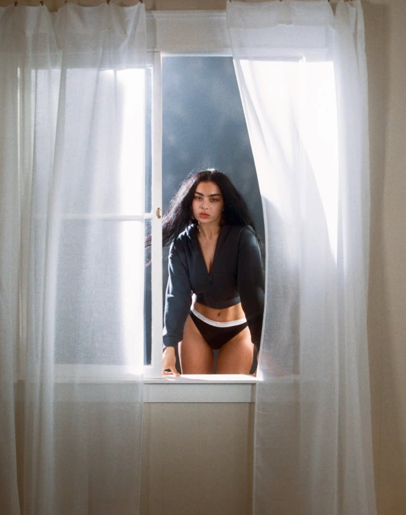 charli xcx skims