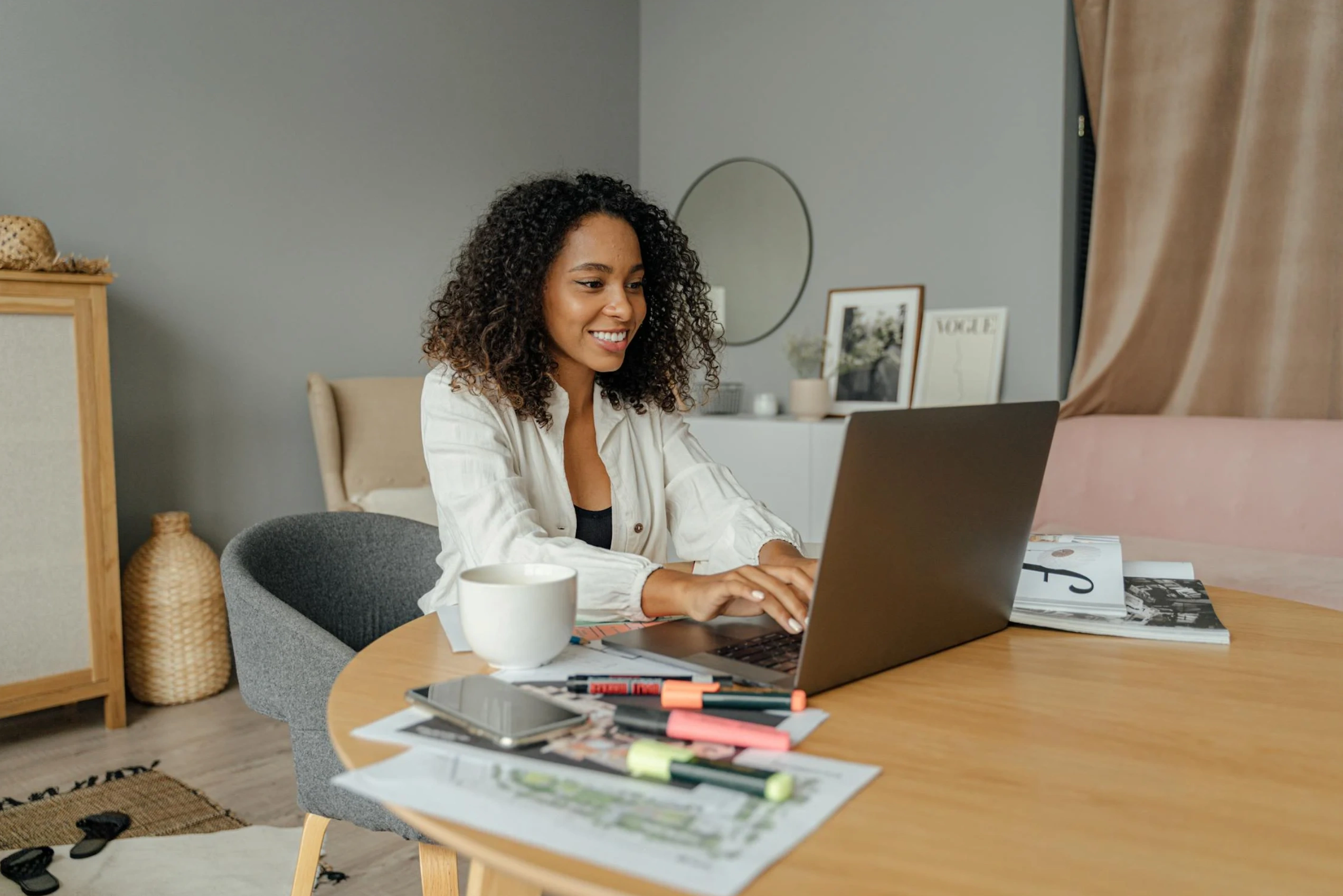 women using laptop