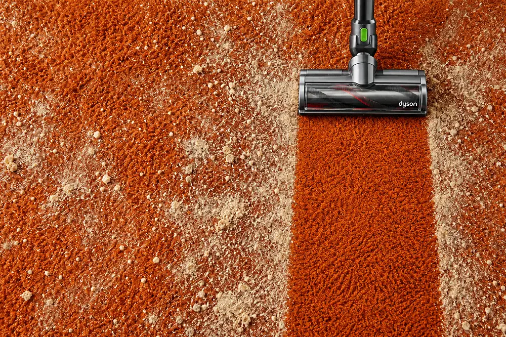 Dyson Marketing Strategy: Premium Positioning and Product Proof