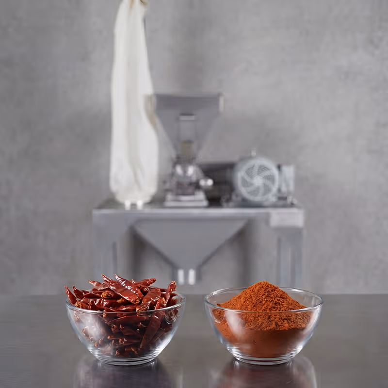 Chile pulverizado en molino pulverizador con textura extra fina