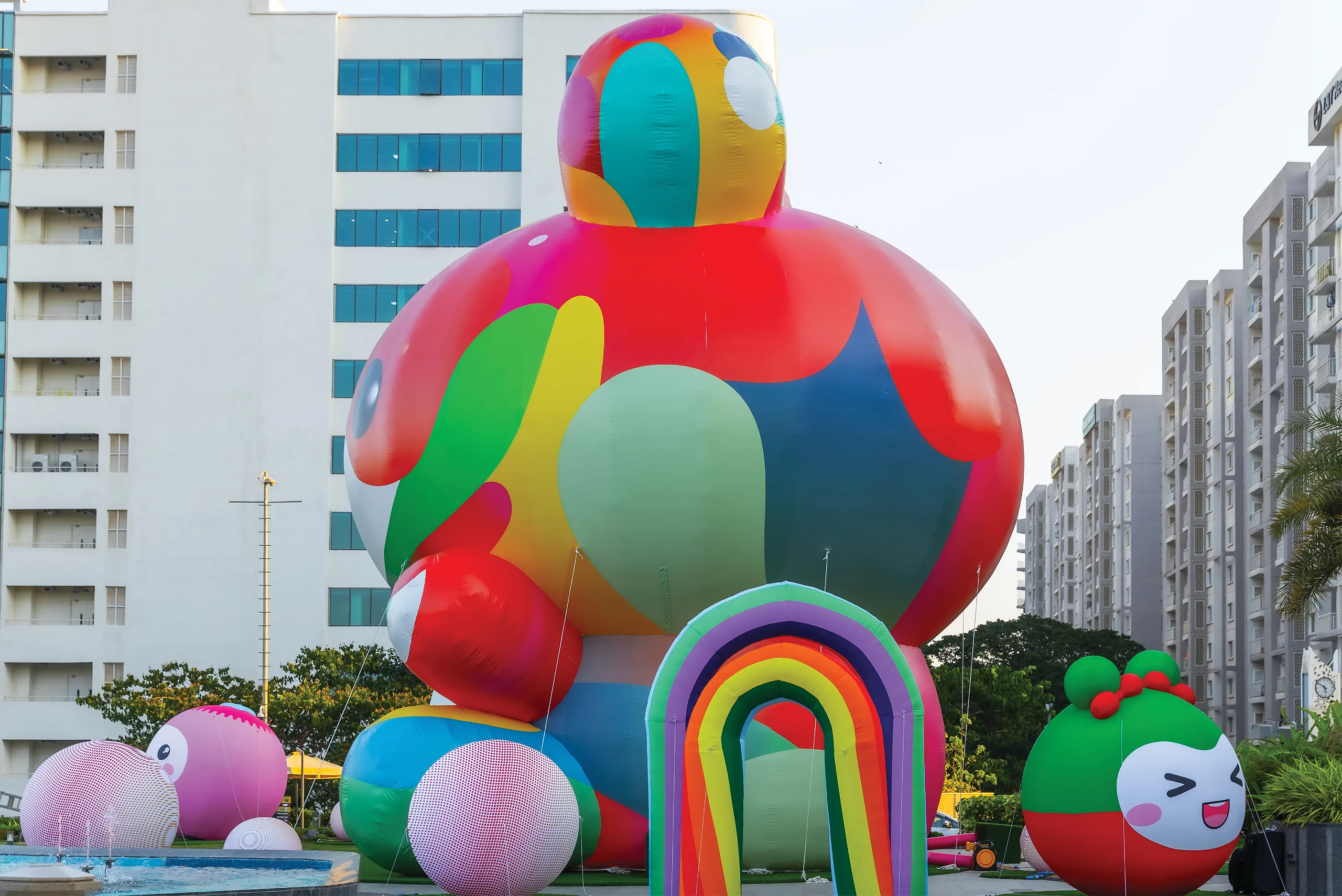 The Inflatable Universe 