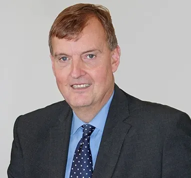 Paul Carter headshot