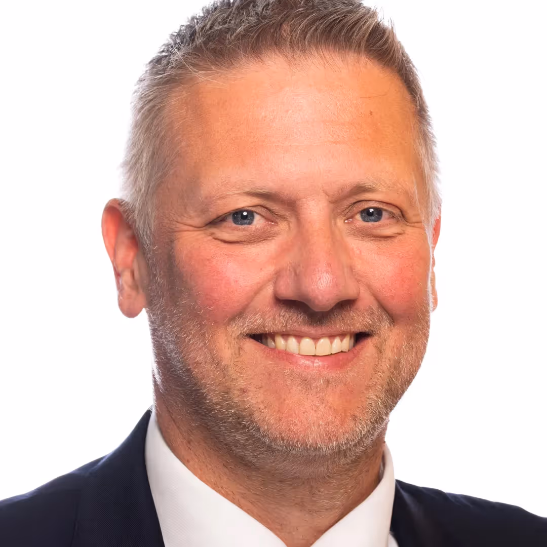 Cllr Steven Broadbent