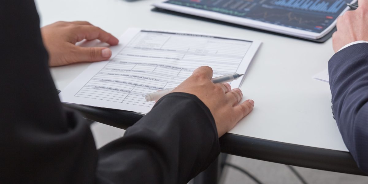 A professional critically evaluating data, focused on maintaining factual accuracy in AI applications.