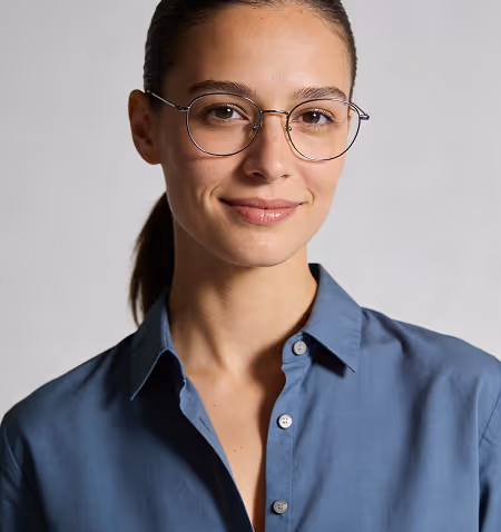 A picture of a woman.