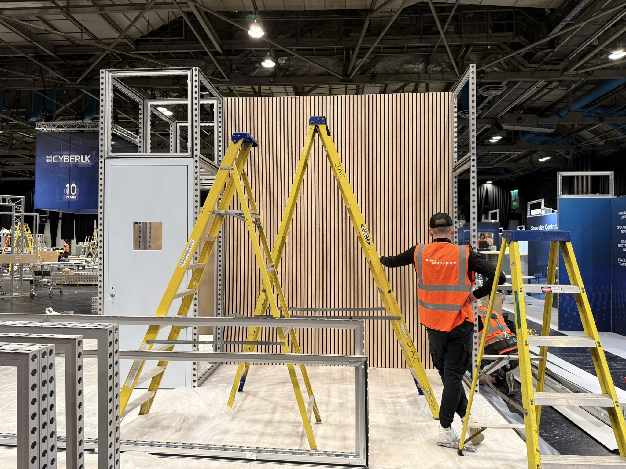 What to Ask an Exhibition Stand Builder — A Buyer's Checklist