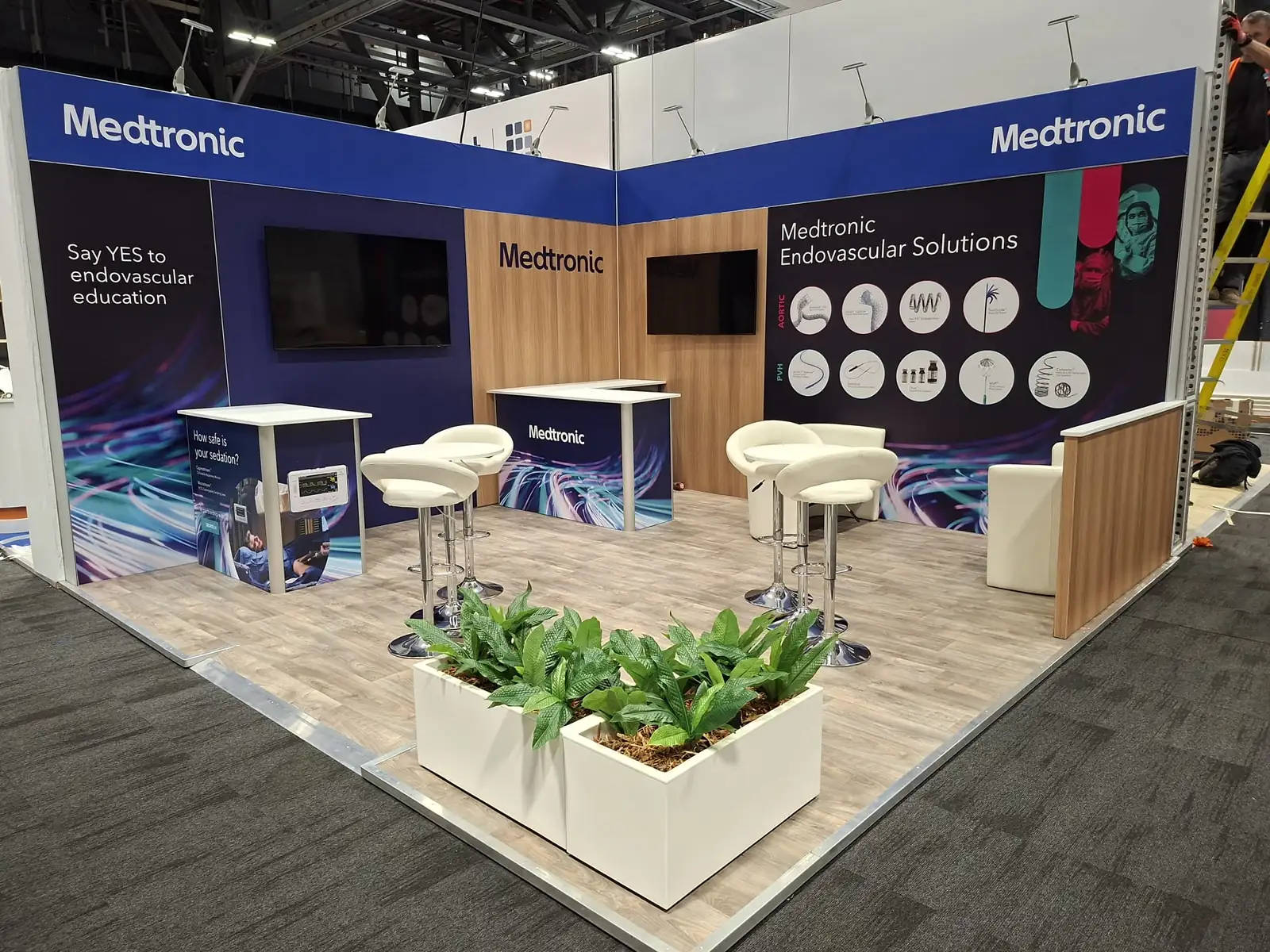 Medtronic @ BSIR 25 - exhibition stand by Redblu