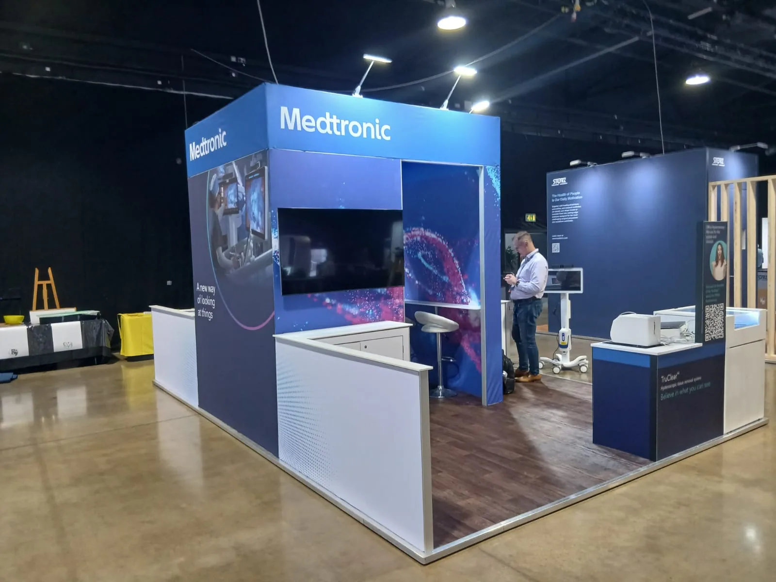 Medtronic @ BSGE 25 - exhibition stand by Redblu