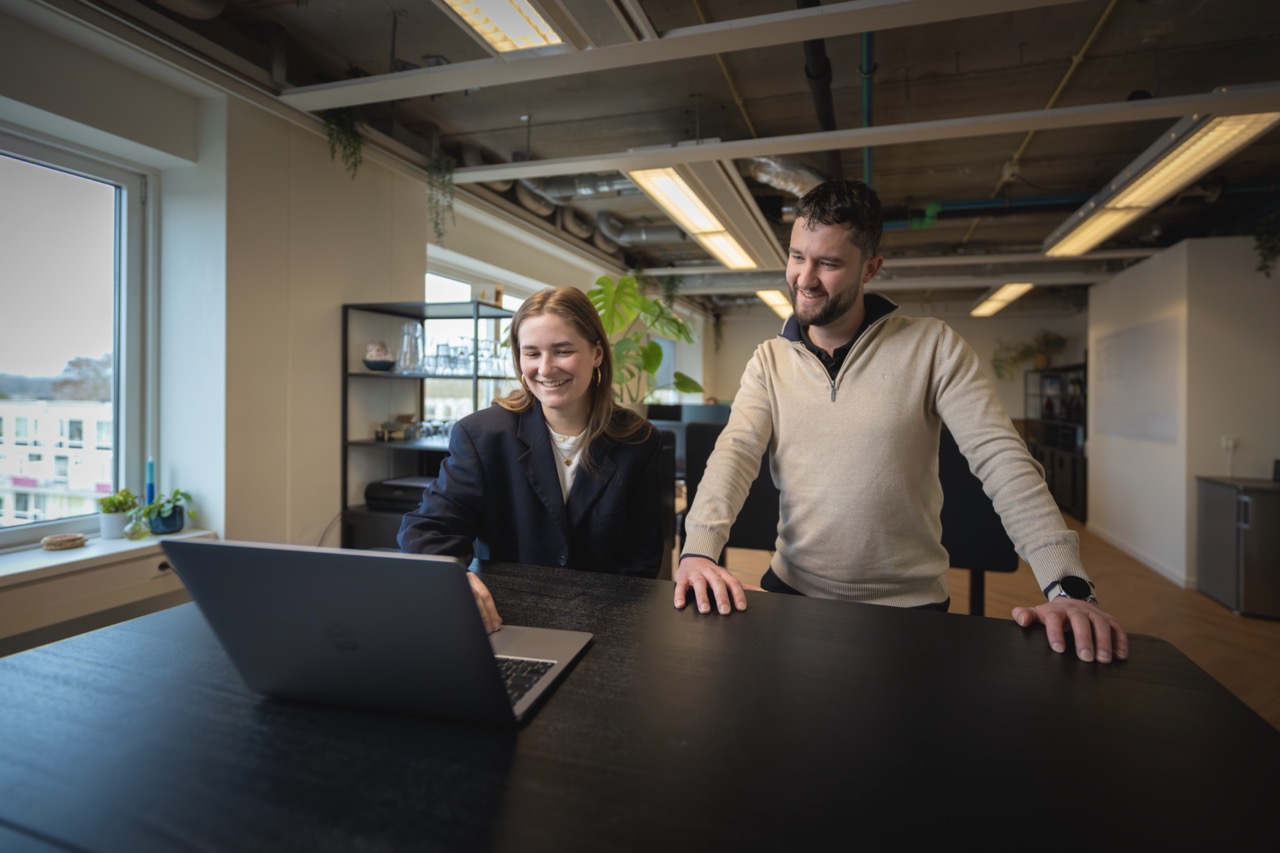 Collega’s in overleg bij Campus CeeCee in Enschede