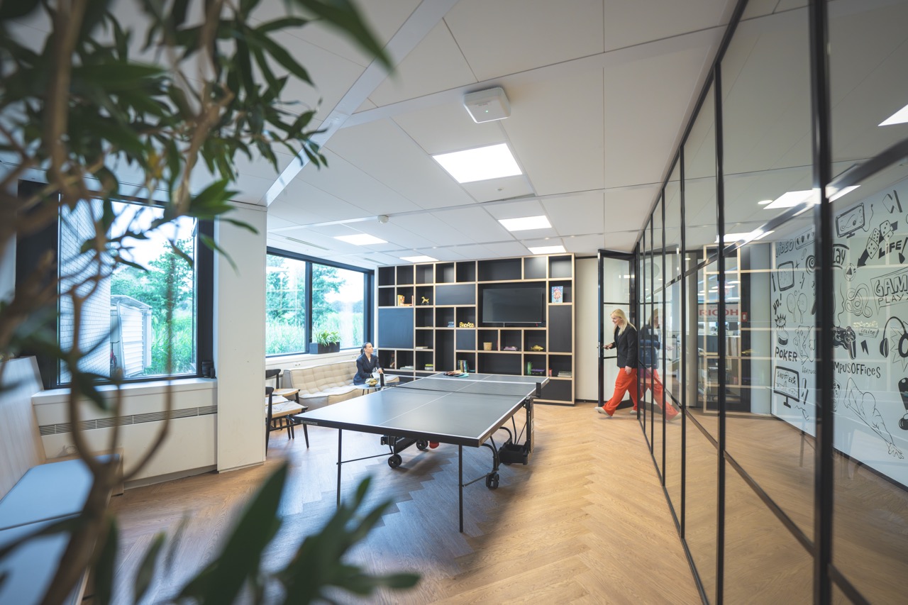 Gameroom en informele werkplek bij Campus Hambaken in Den Bosch