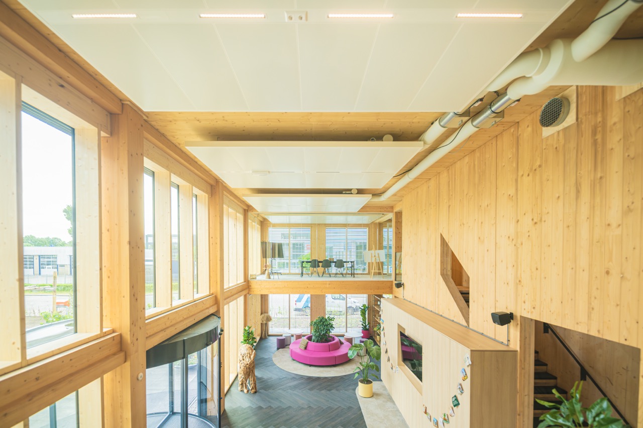 Vide met houten afwerking in Campus Hambaken Timber in Den Bosch