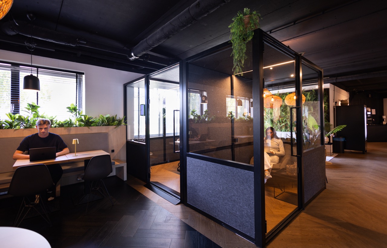 Meetingbox bij Campus dreesz in Almelo