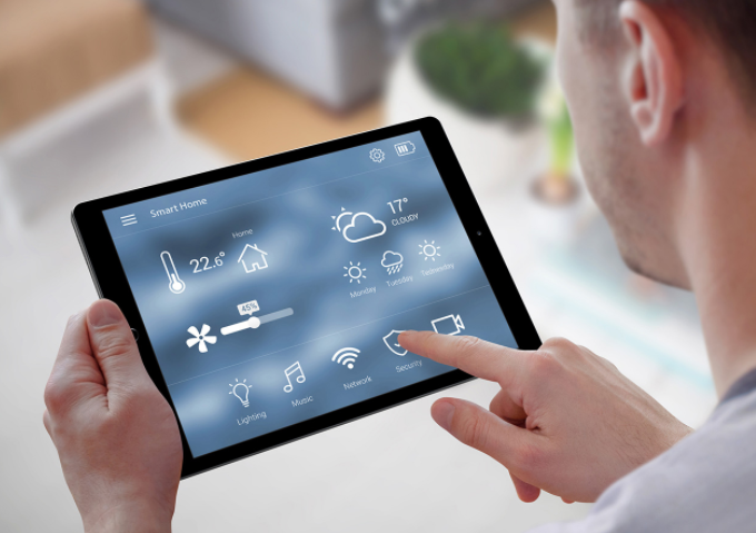 Helping Businesses Make the Switch to Smarter LED Lighting