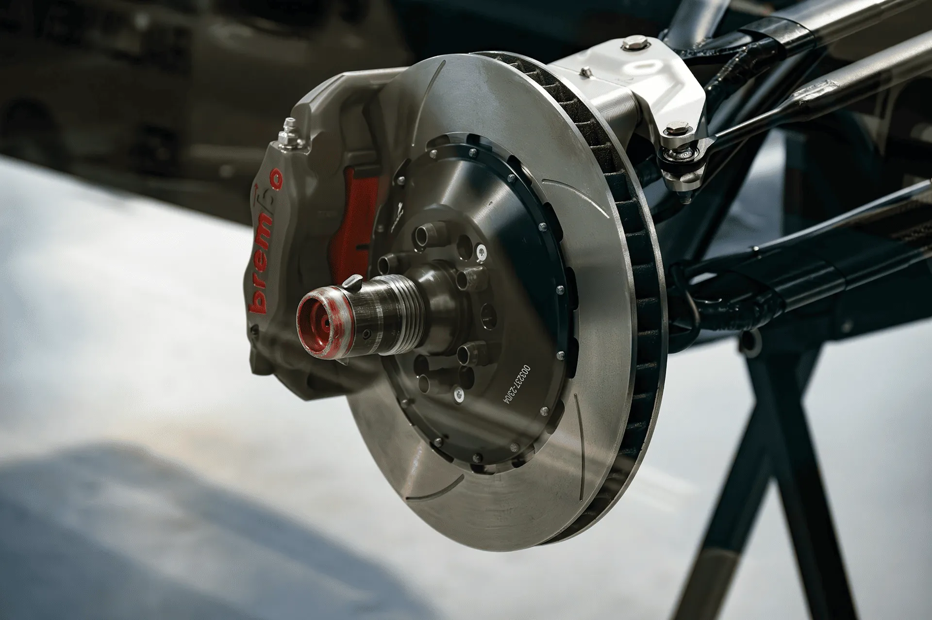 Bremssattel von Auto bei Glanzwerk Autoservice in Kiel