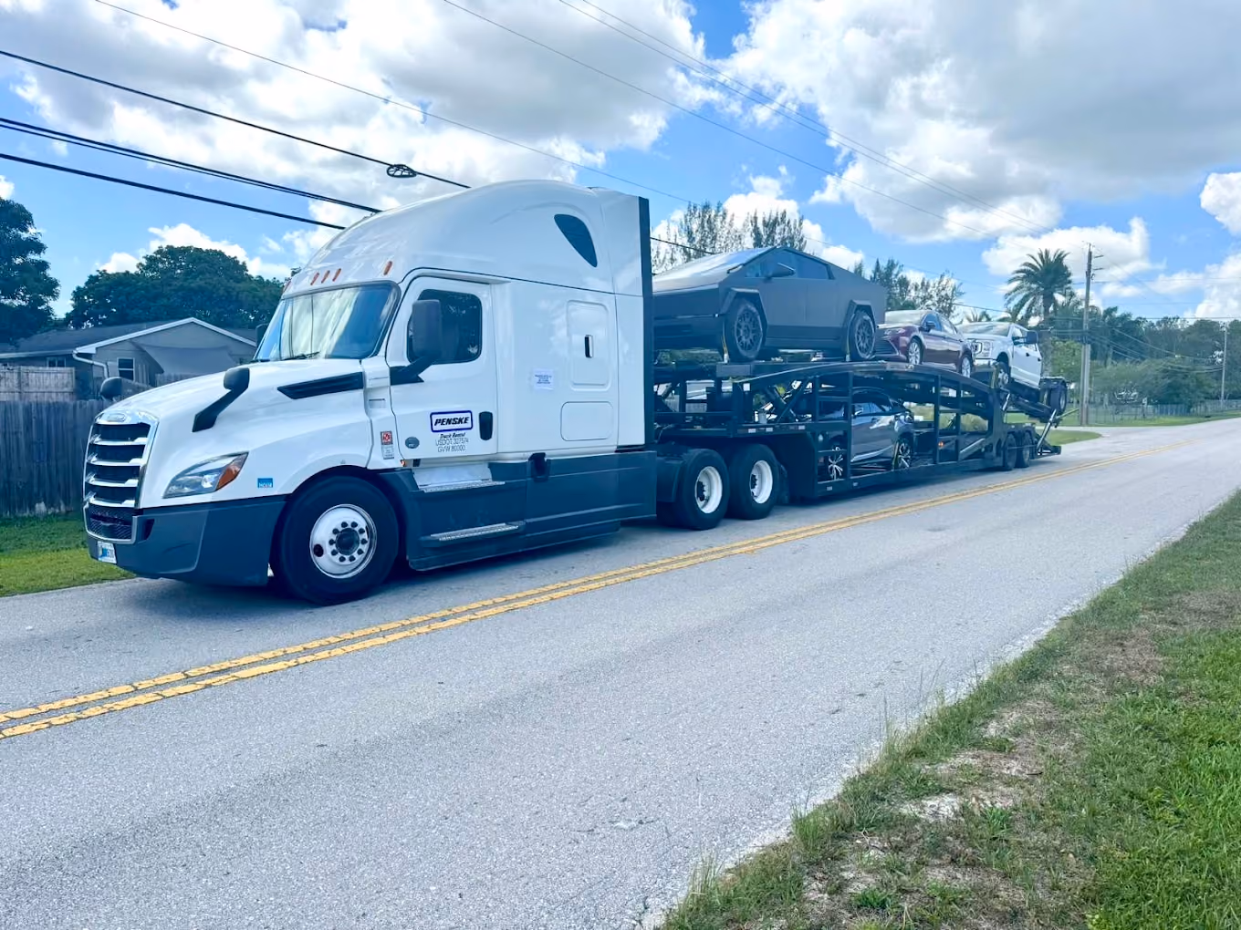 ruck loaded with cars - delivered cars by EcoHub Logistics