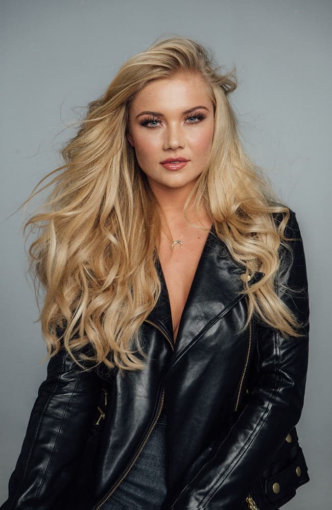 Blondes Haar nach Extensions Behandlung