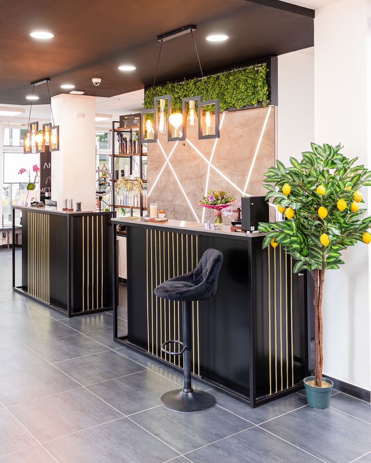 Empfangsbereich im Ahmet Yitik Salon