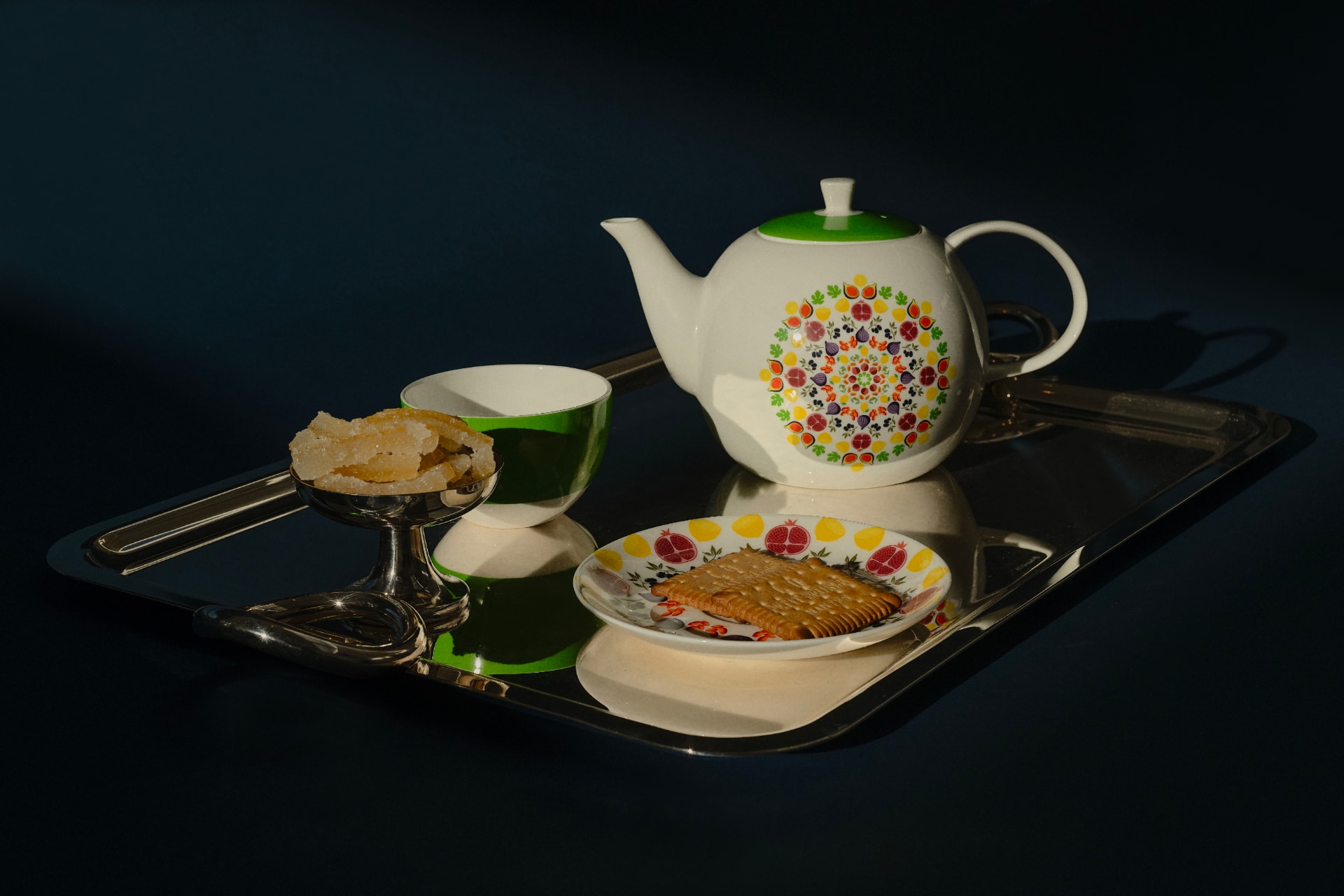 Cultivist teapot tray — full-bleed test banner