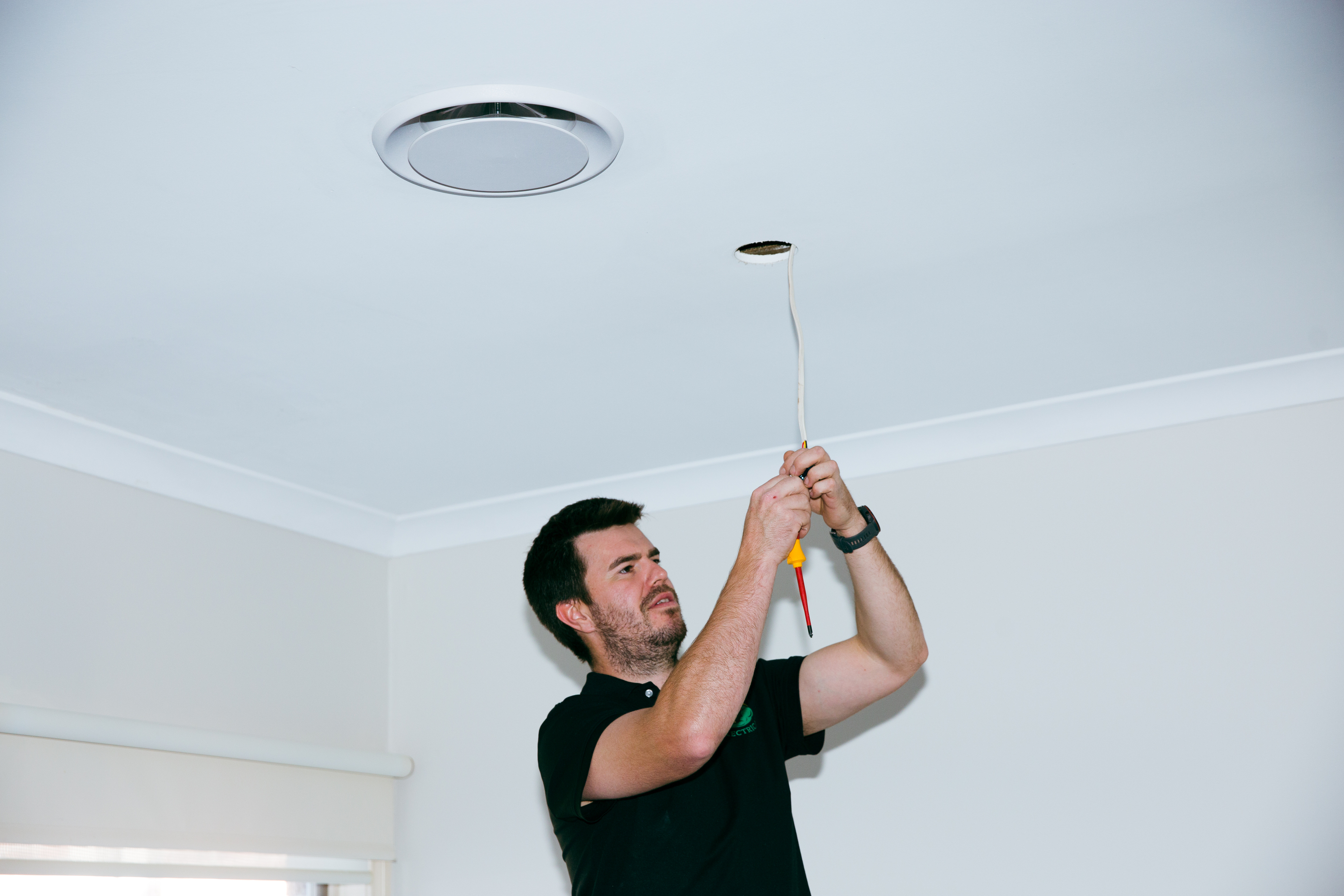 Kenny McCaskill from Ironox Electrical providing professional electrical services in Melbourne's Bayside and South Eastern suburbs.