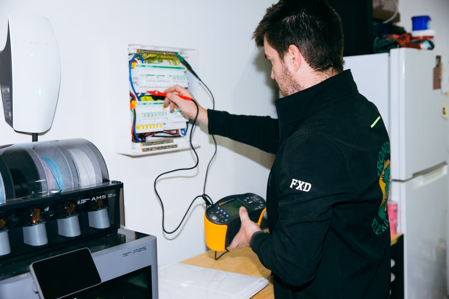 Kenny McCaskill from Ironox Electrical providing professional electrical services in Melbourne's Bayside and South Eastern suburbs.
