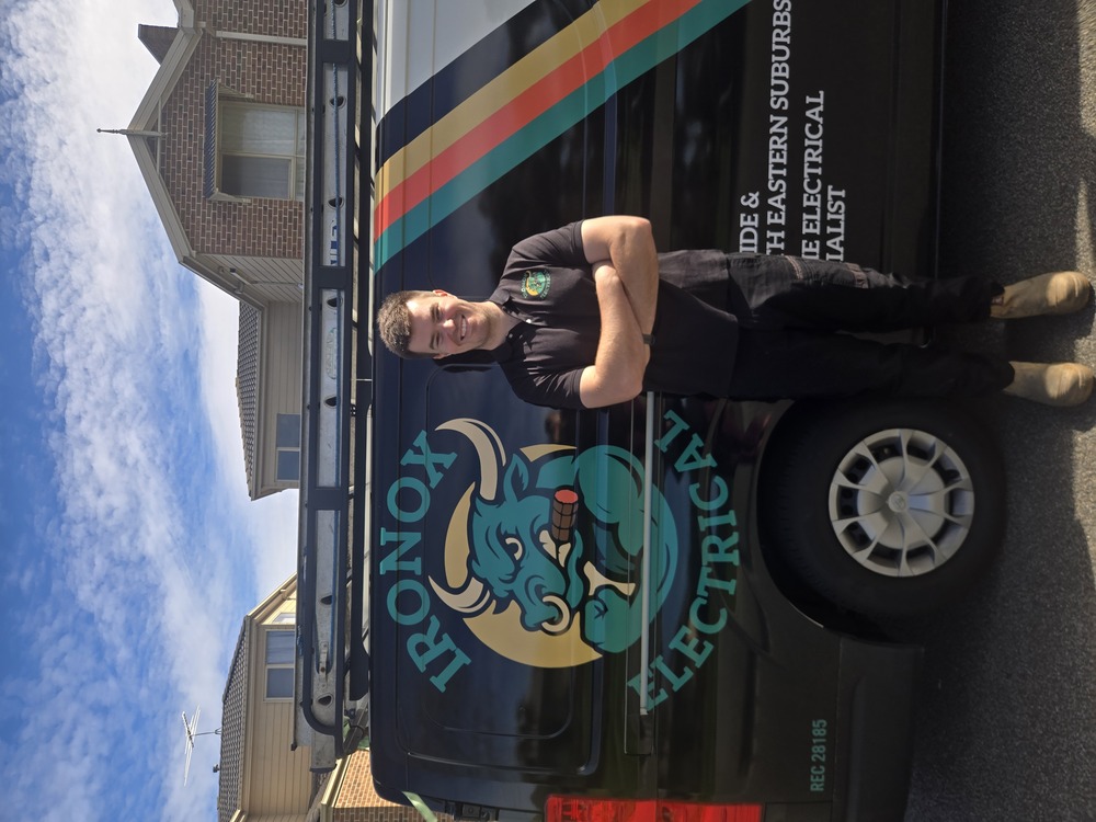 Trusted, licensed electricians serving Melbourne's Bayside and South Eastern suburbs.