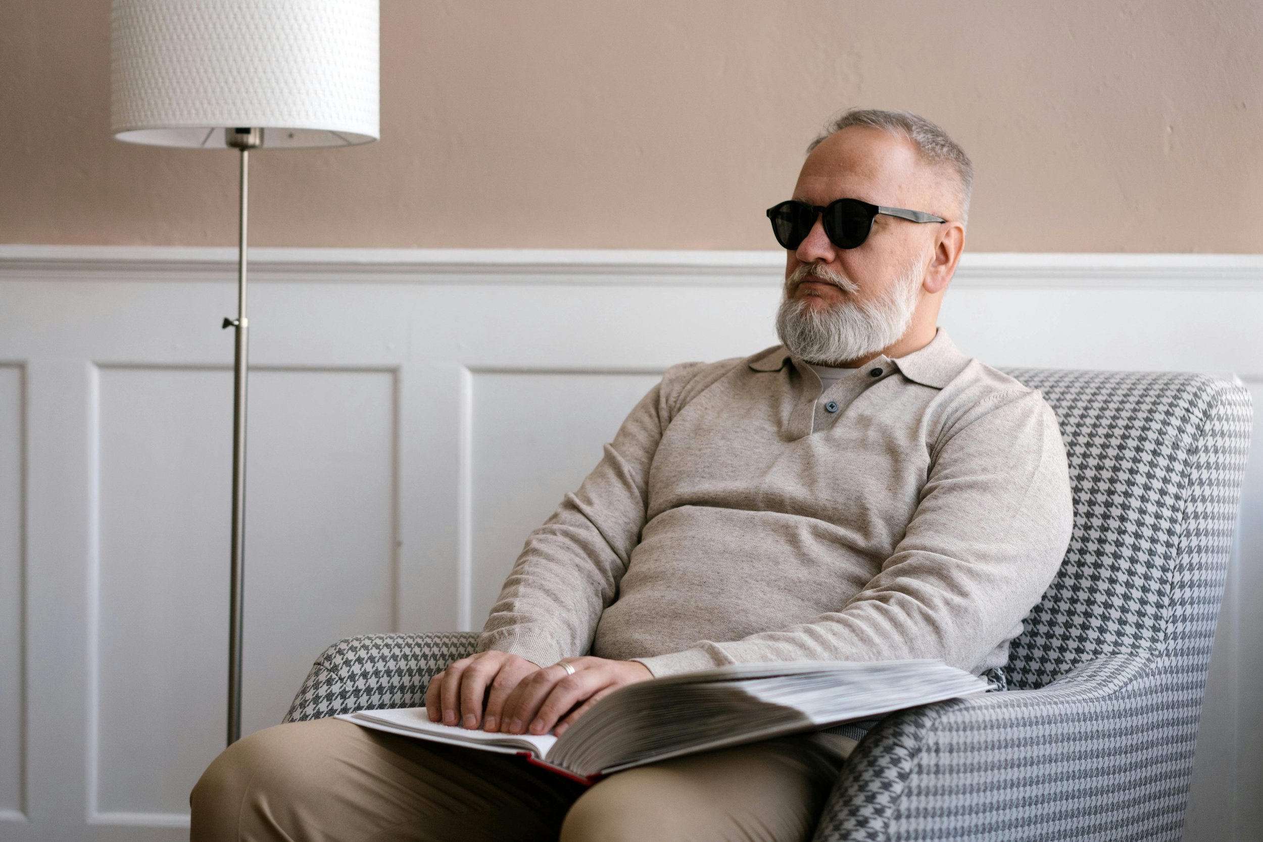 Helping a Loved One Cope with Vision Loss: 5 Evidence-Based Tips for Families