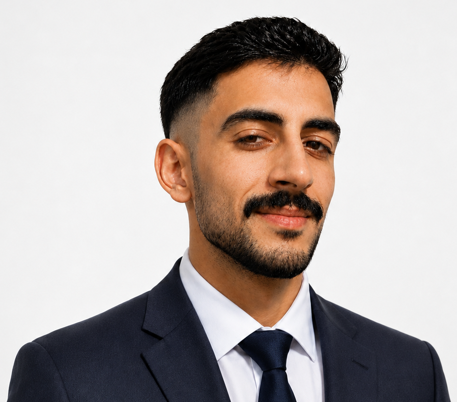Portrait of Omar El-Mezayen — Graphic Designer at Valorizen