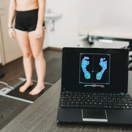Étape 3 de la séance de bike fitting podologique chez Belledonne Podologie, Grenoble.