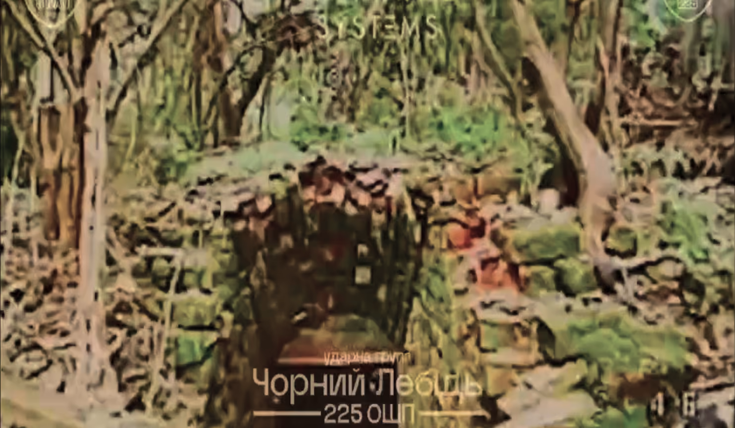 A UUS drone, shortly before entering a Russian hideout in Sumy region.