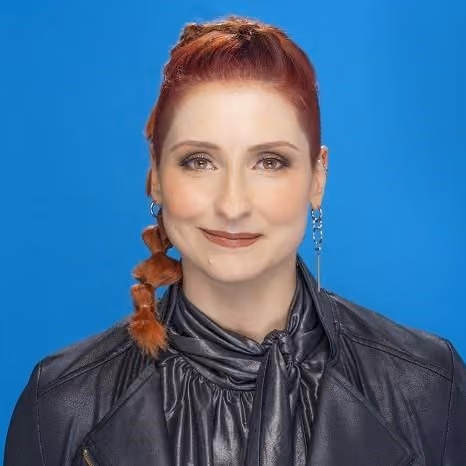 Lesley Carhart