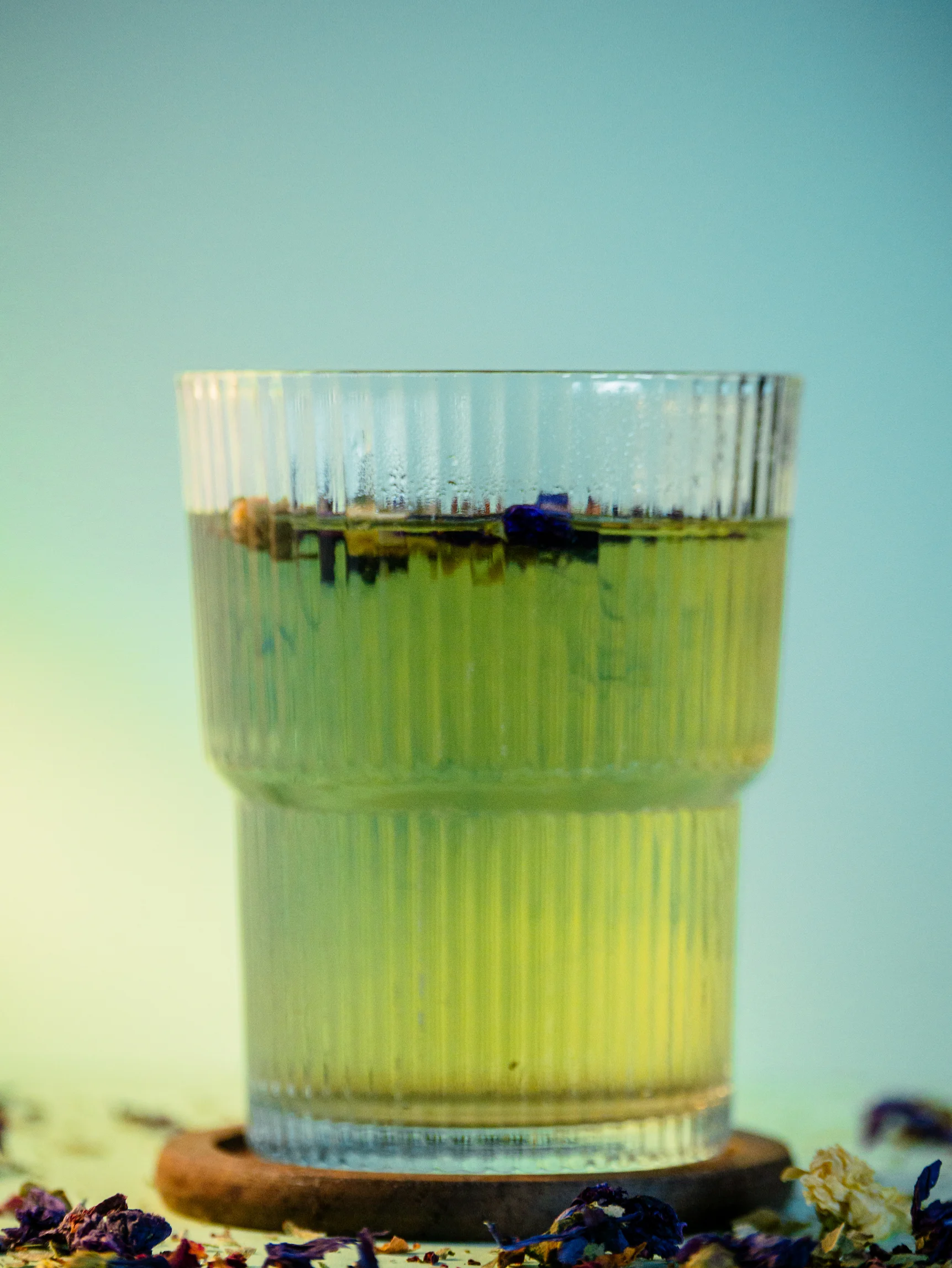 Préparation soignée d'une infusion artisanale aux propriétés apaisantes