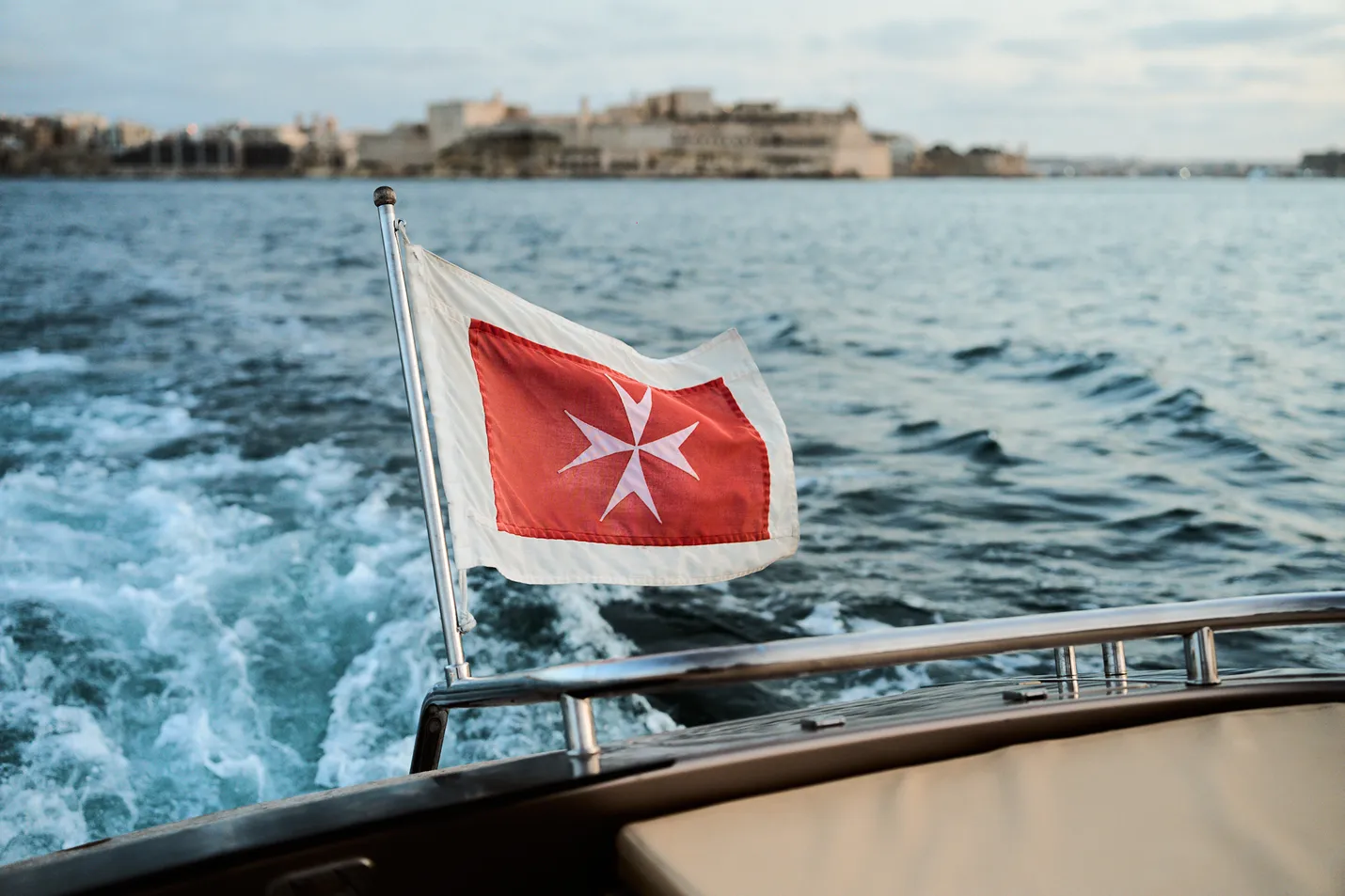 Iniala flag