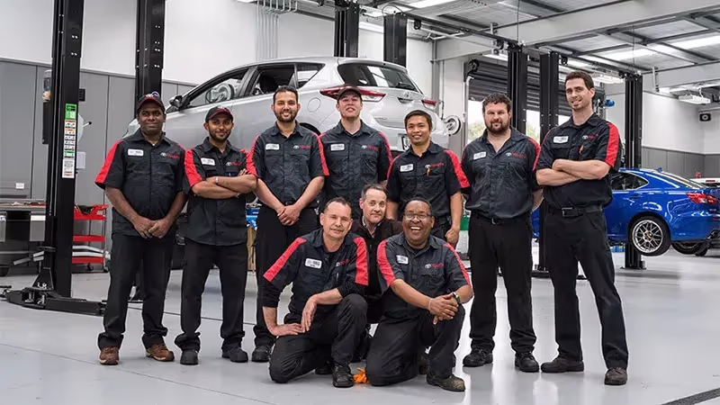 Group shot of Ebbett Service Mechanics