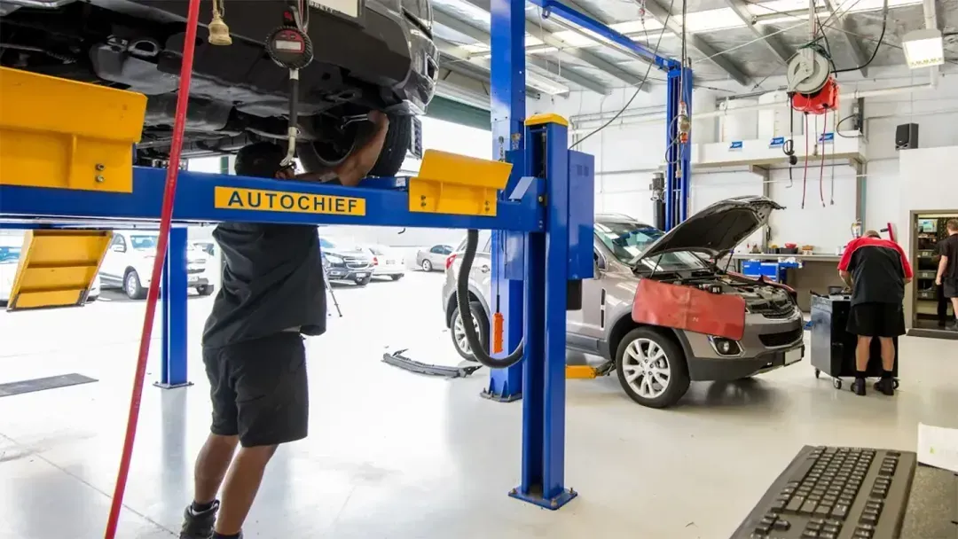Ebbett Tauranga Dealership Service Bay