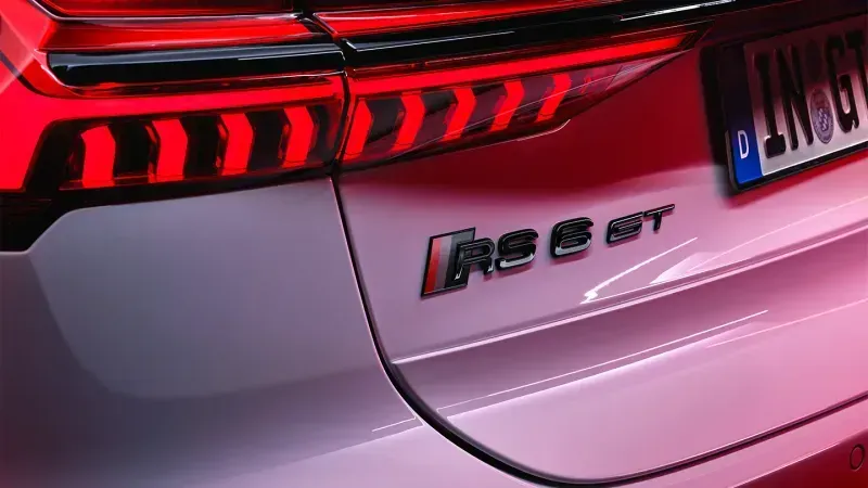 2024 Audi RS 6 GT badging detail