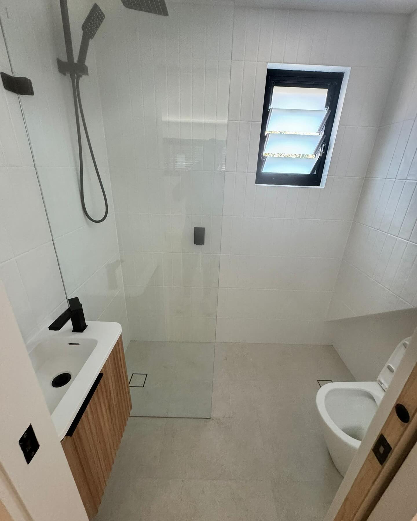 The completed compact bathroom.