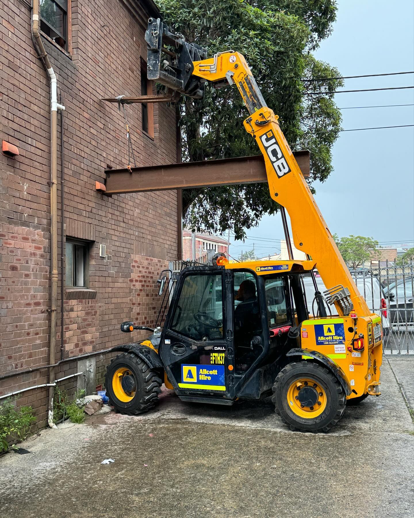 New permanent structural steel installed within the tenancy.