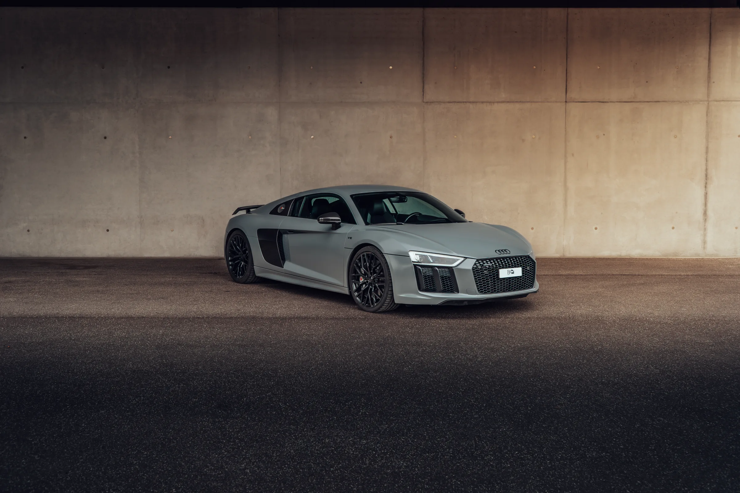 Audi R8 V10+ mieten bei Magic Rent