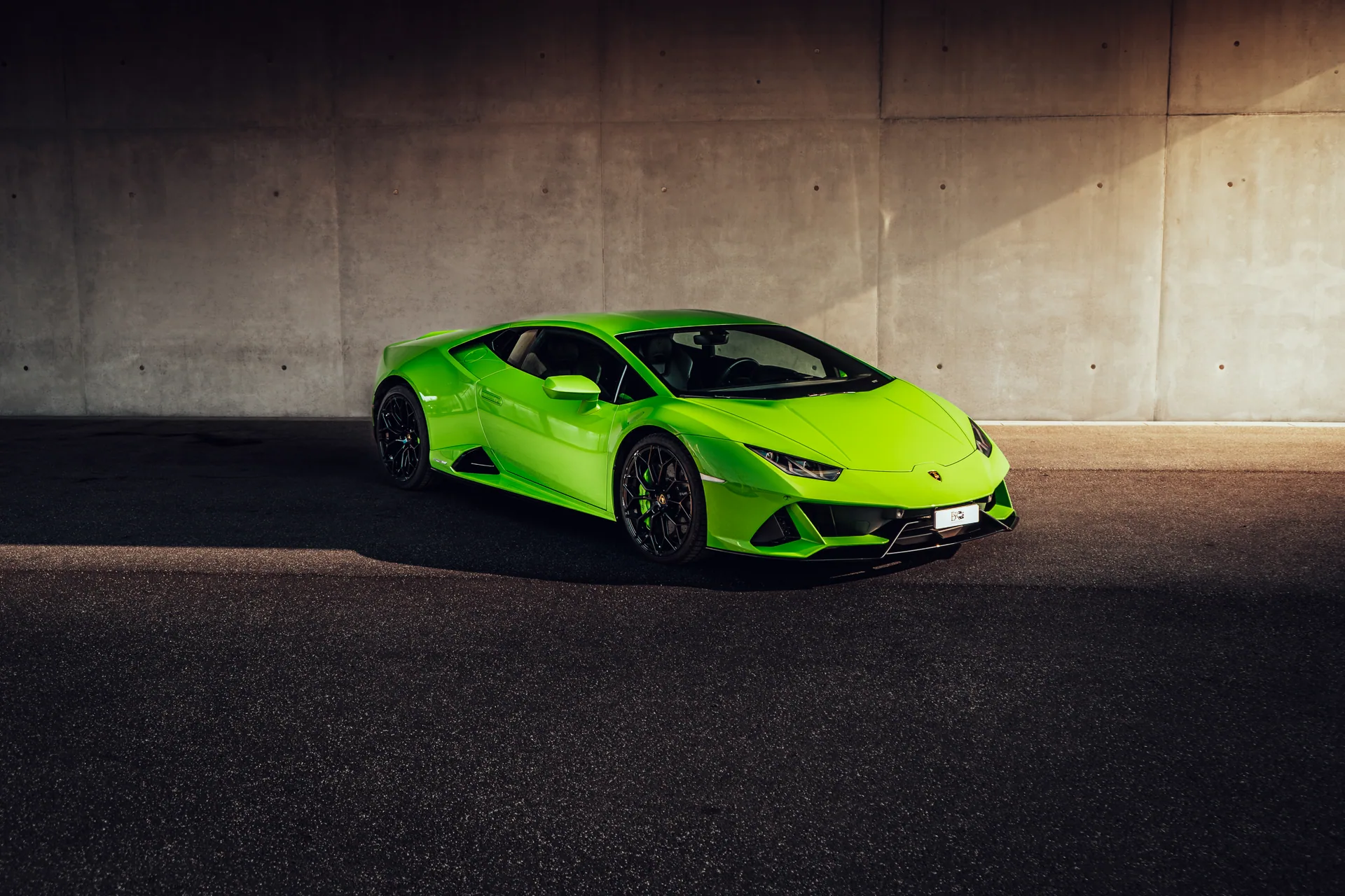 Lamborghini Huracán EVO mieten bei Magic Rent