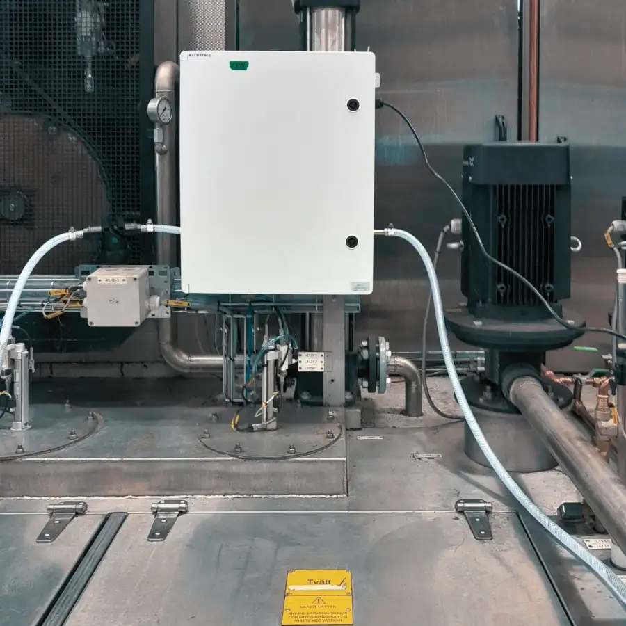 image of production line (for a manufacturing plant)