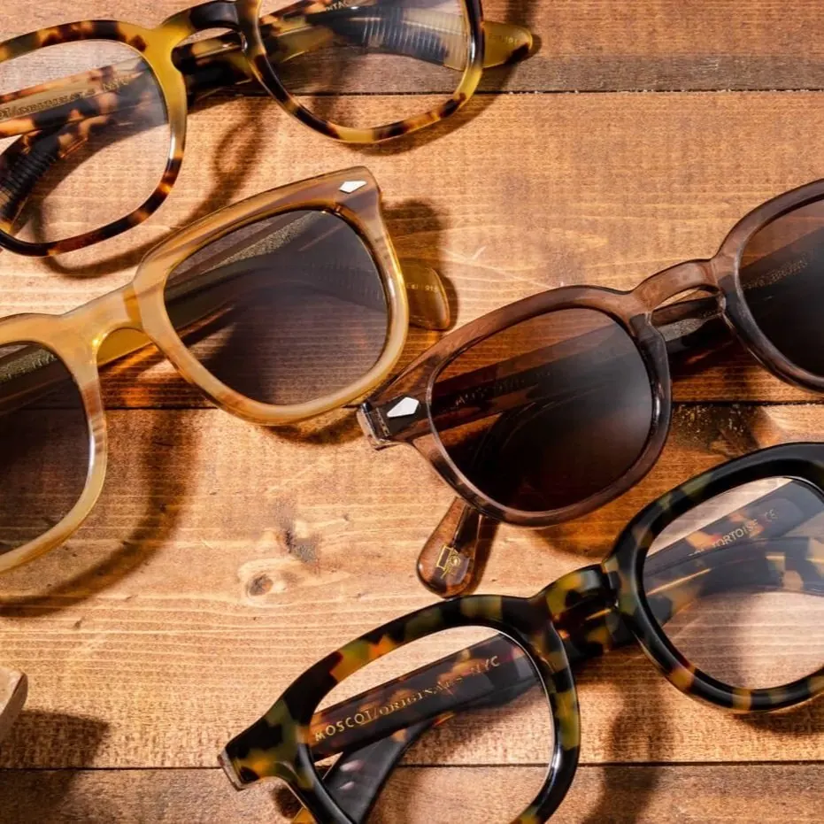 MOSCOT