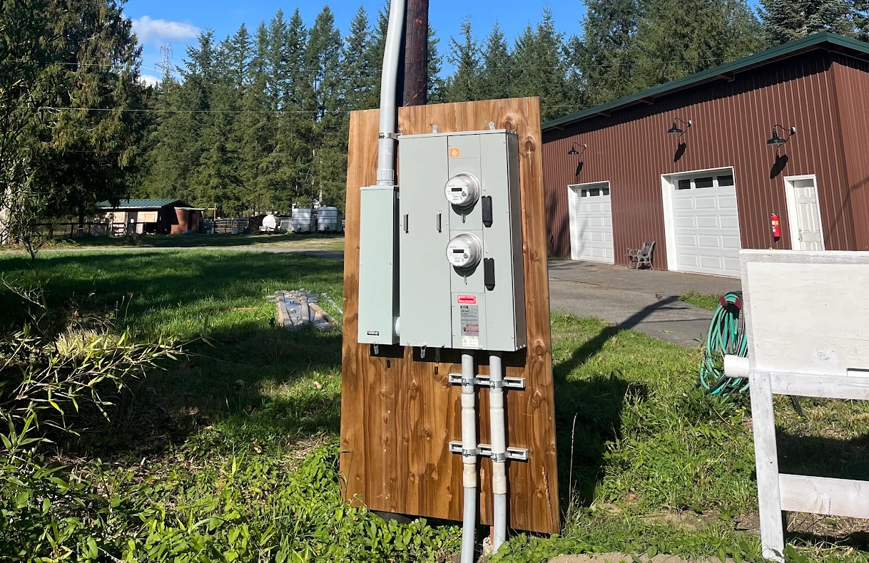 An electrical pannel installed near a garage of a home in Snohomish County