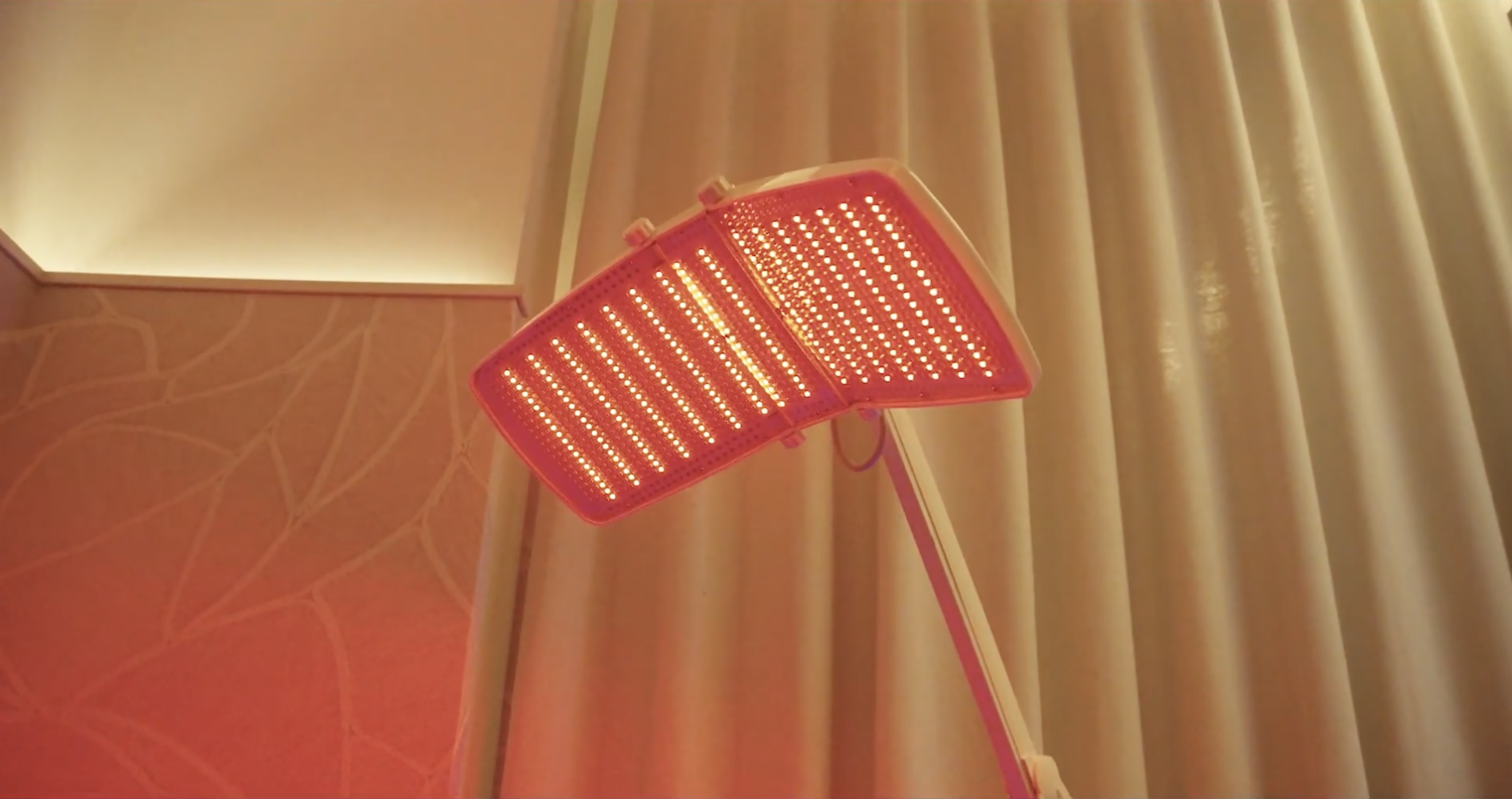 Red light therapy at Altea
