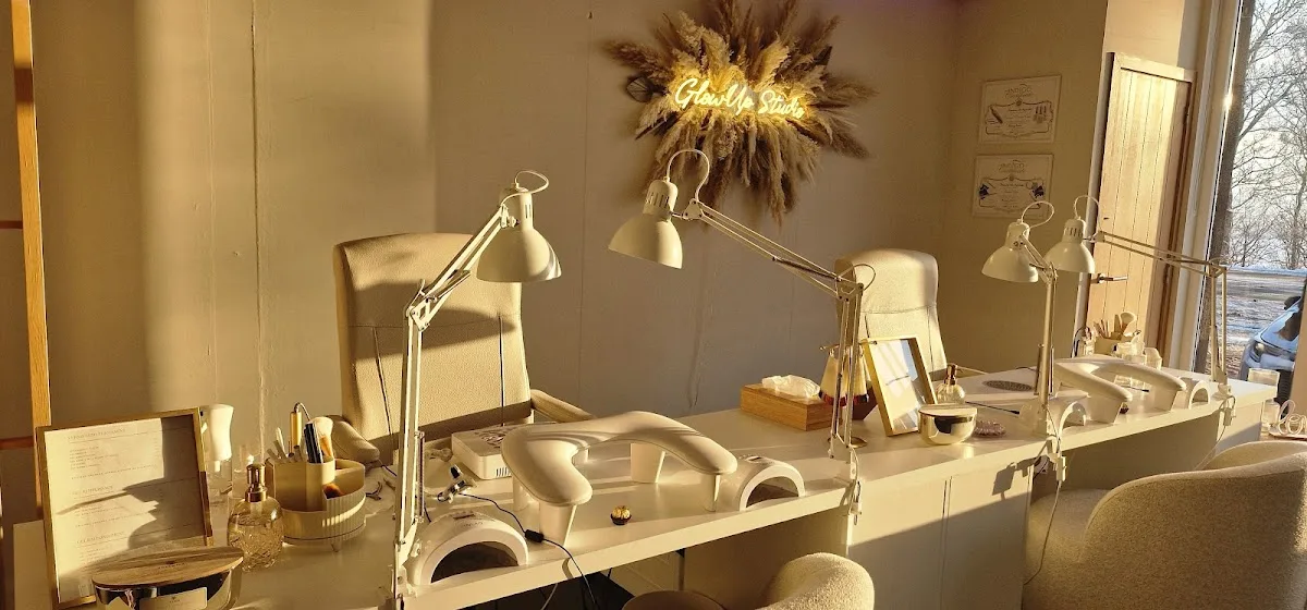 Glow Up studio | Shop NailsCompany