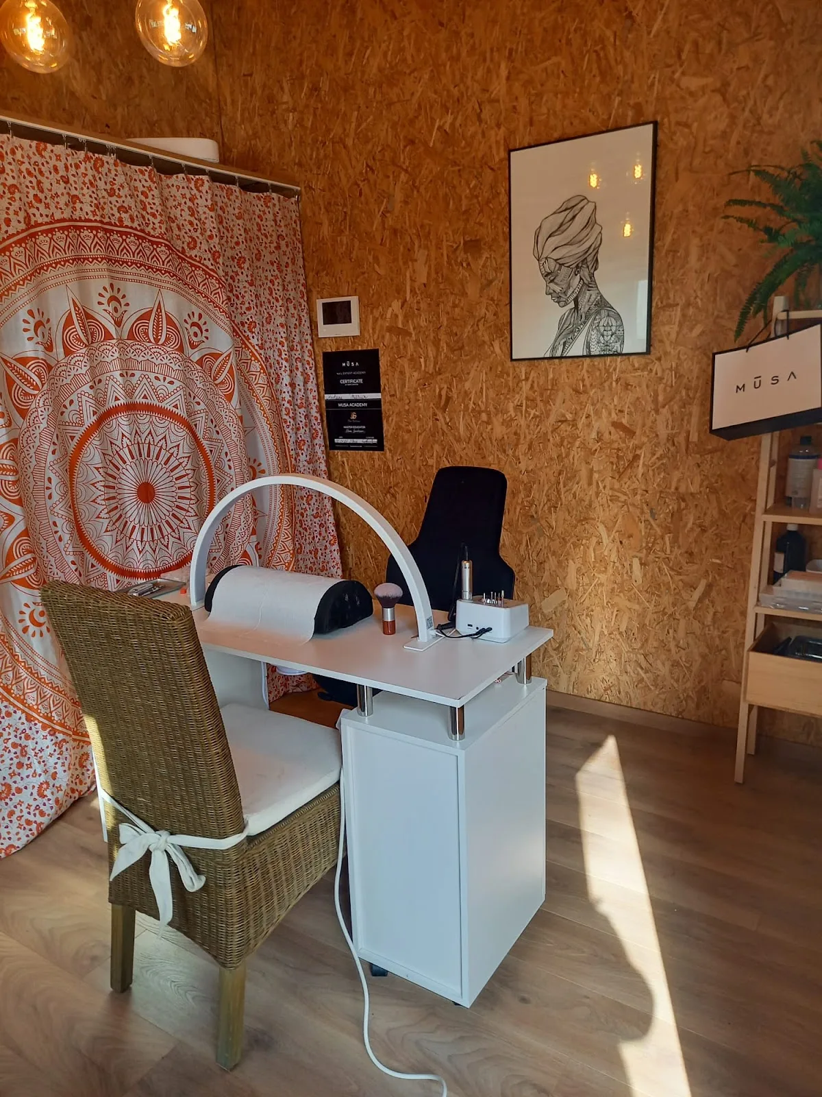 Marion Fontaine Massages et ongles