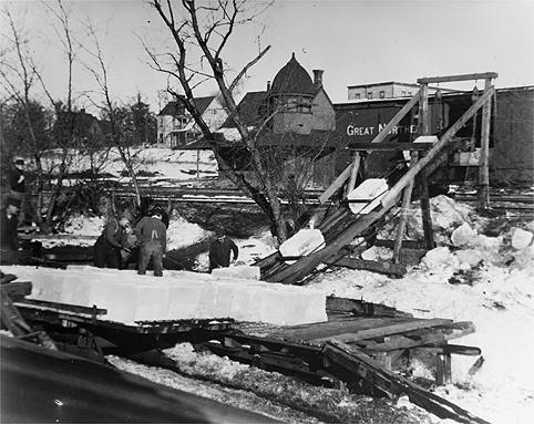 Loading Ice